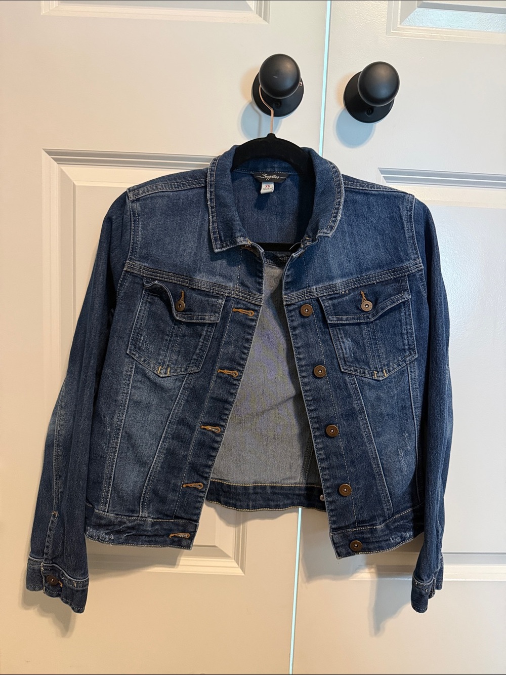 Women's Mid-Blue Denim Jacket with Classic Button Front